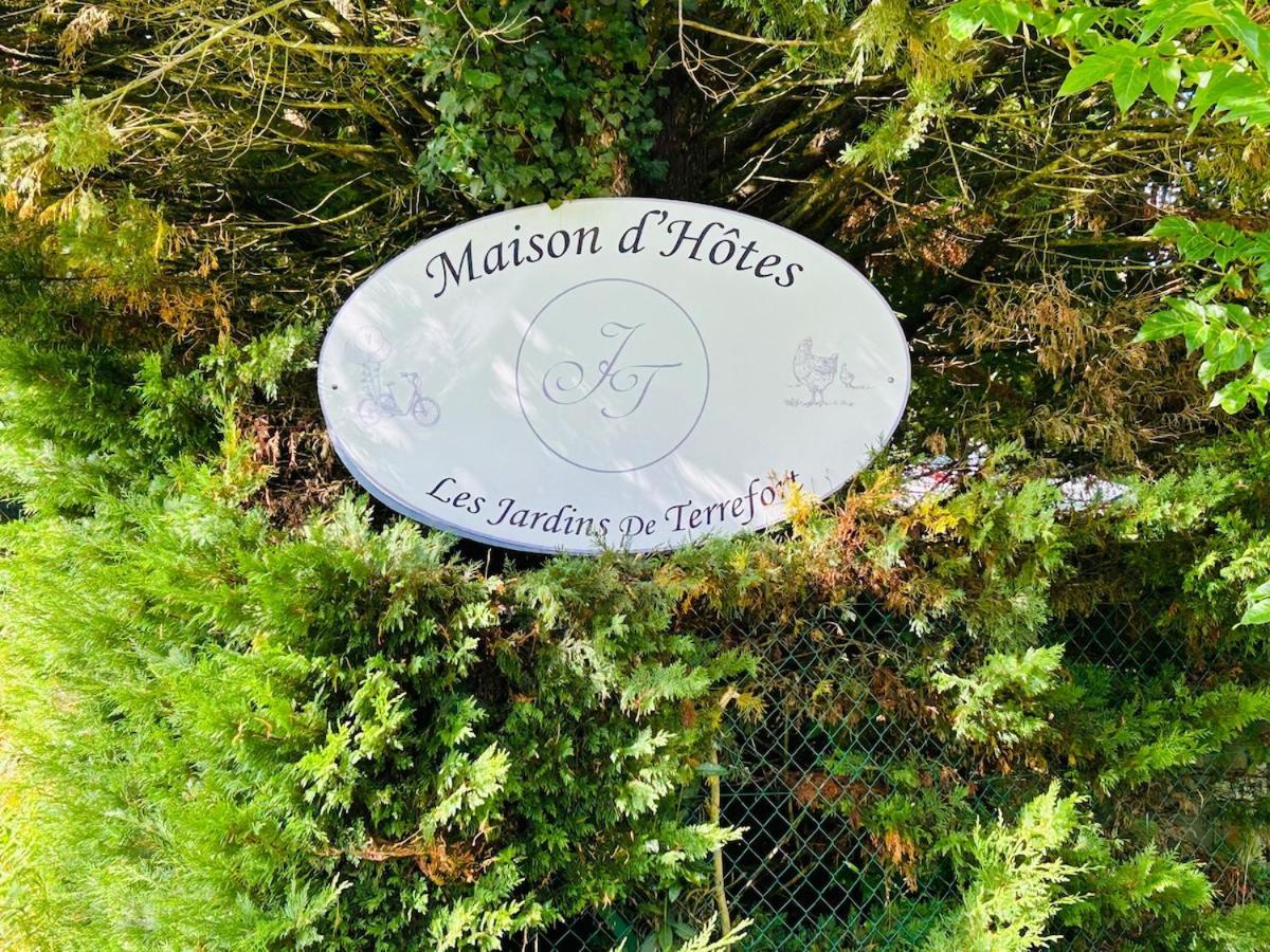 Gite Les Jardins De Terrefort Saumur Exterior photo